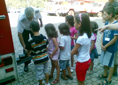 Посещение в пожарната на деца със слухов дефицит
