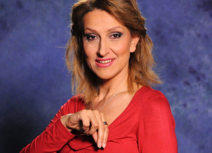 Таня Димитрова като жестов преводач - изображение 